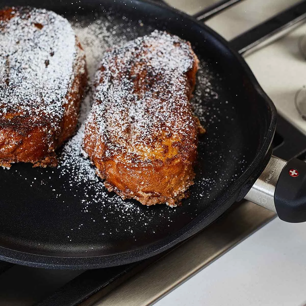 Swiss Diamond XD Induction Crepe Pan 26cm 6 Swiss Diamond XD Induction Crepe Pan 26cm - Image 4