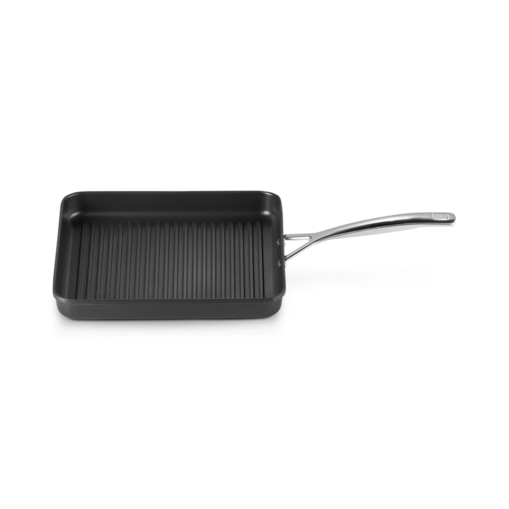Le Creuset Toughened Non-Stick Grill Pan With Long Handle 28cm 4 Le Creuset Toughened Non-Stick Grill Pan With Long Handle 28cm - Image 2