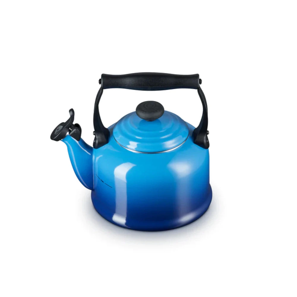 Le Creuset Traditional Kettle Azure 2.1L 4 Le Creuset Traditional Kettle Azure 2.1L - Image 2