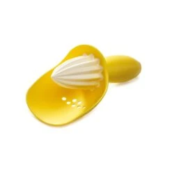Joseph Joseph Citrus Reamer Catcher Yellow